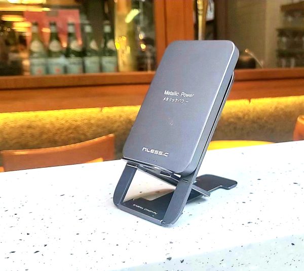 Super Slim Magnetic 15W Fast Wireless Power Bank